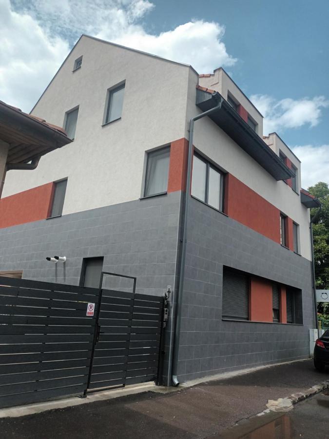 Sabina Apartaments Sfantu Gheorghe  Ngoại thất bức ảnh